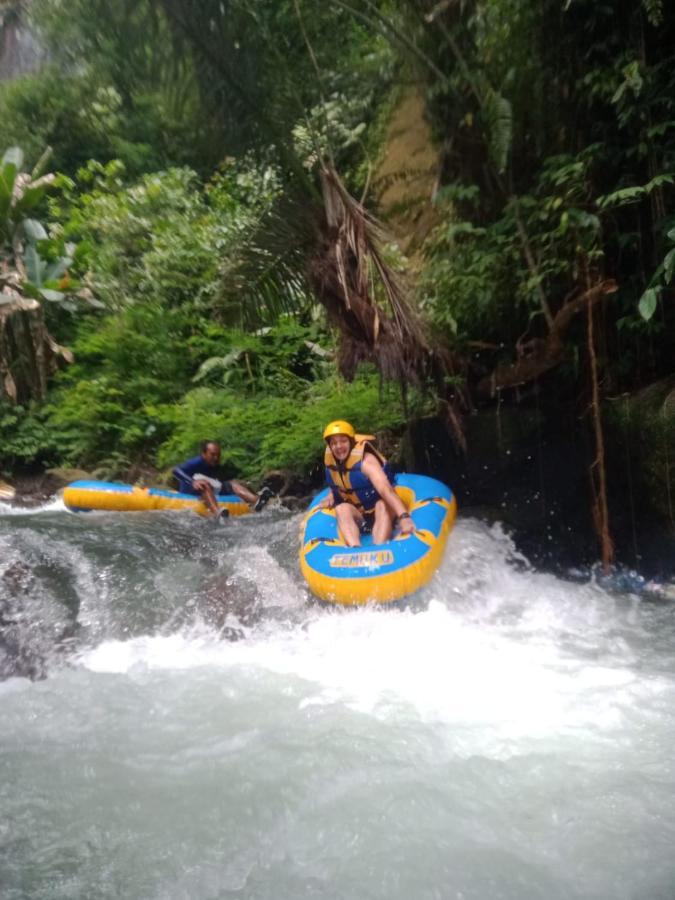 Aksha Riverside Ubud Tampaksiring Exterior photo