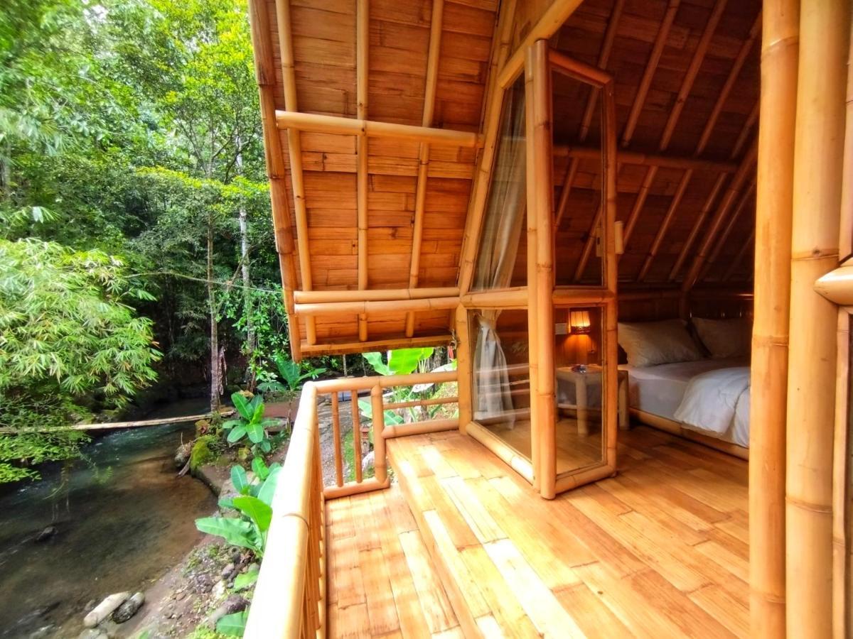 Aksha Riverside Ubud Tampaksiring Exterior photo