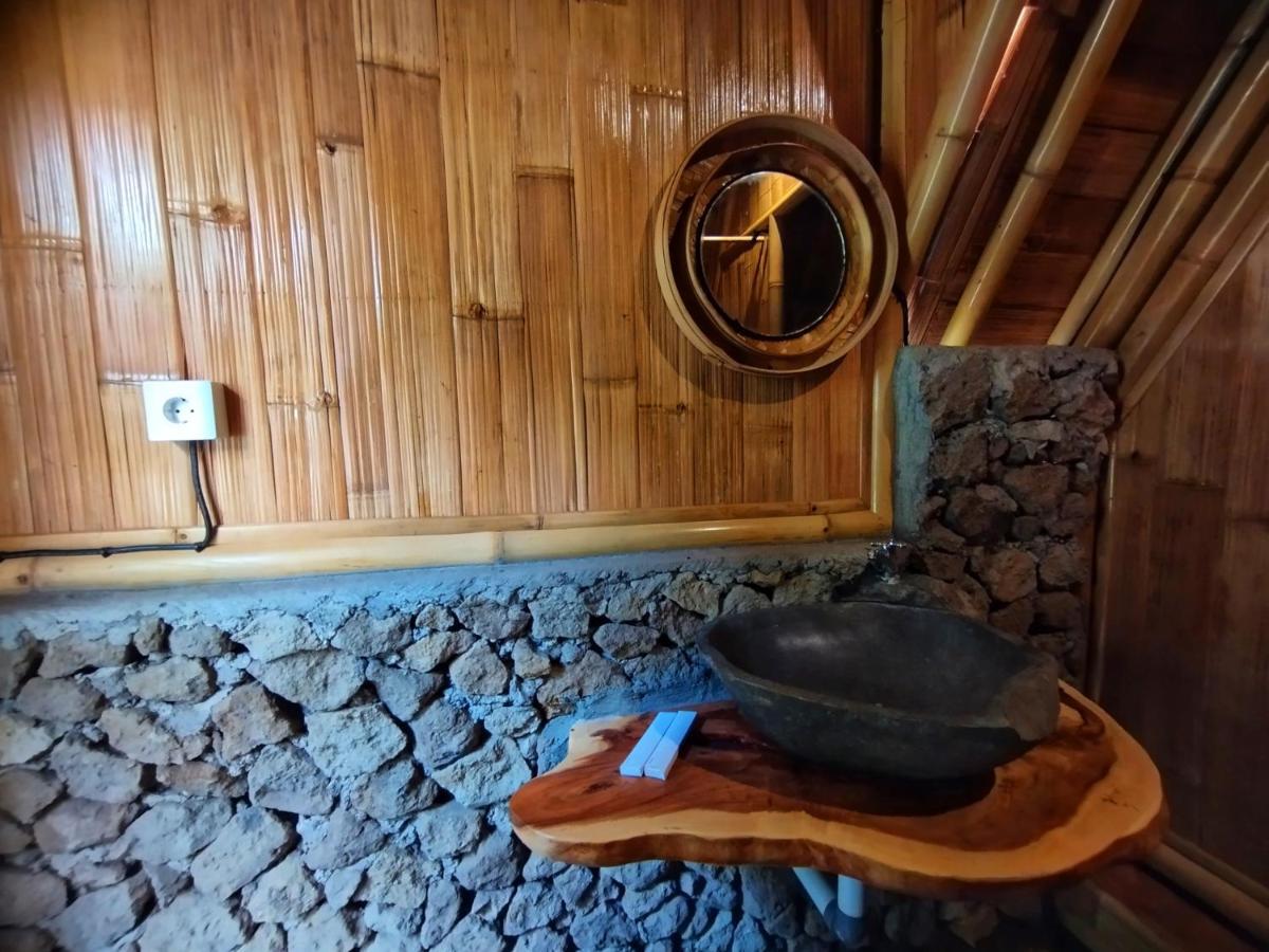 Aksha Riverside Ubud Tampaksiring Exterior photo